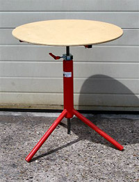 Photo of a standard spray table